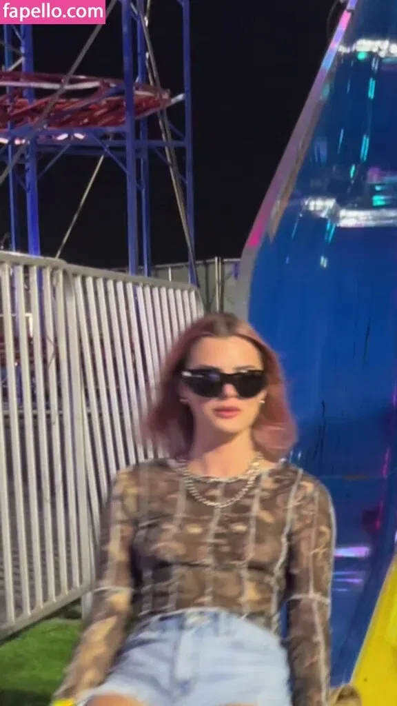 Alissa Violet Onlyfans Photo Gallery 