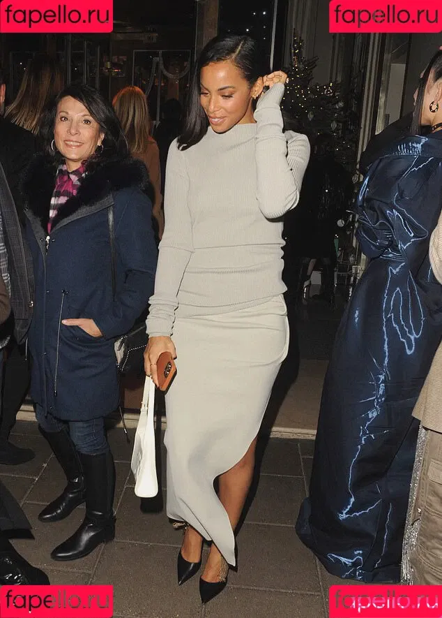 Rochelle Humes Onlyfans Photo Gallery 