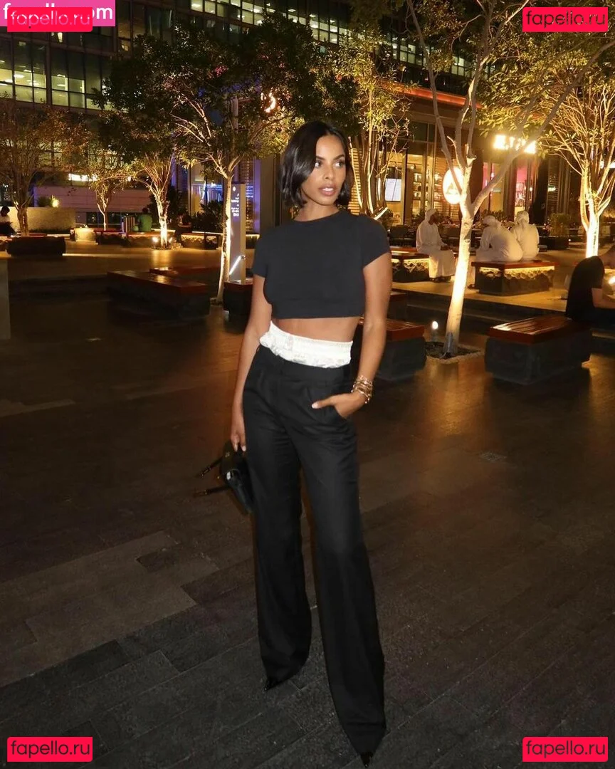 Rochelle Humes Onlyfans Photo Gallery 