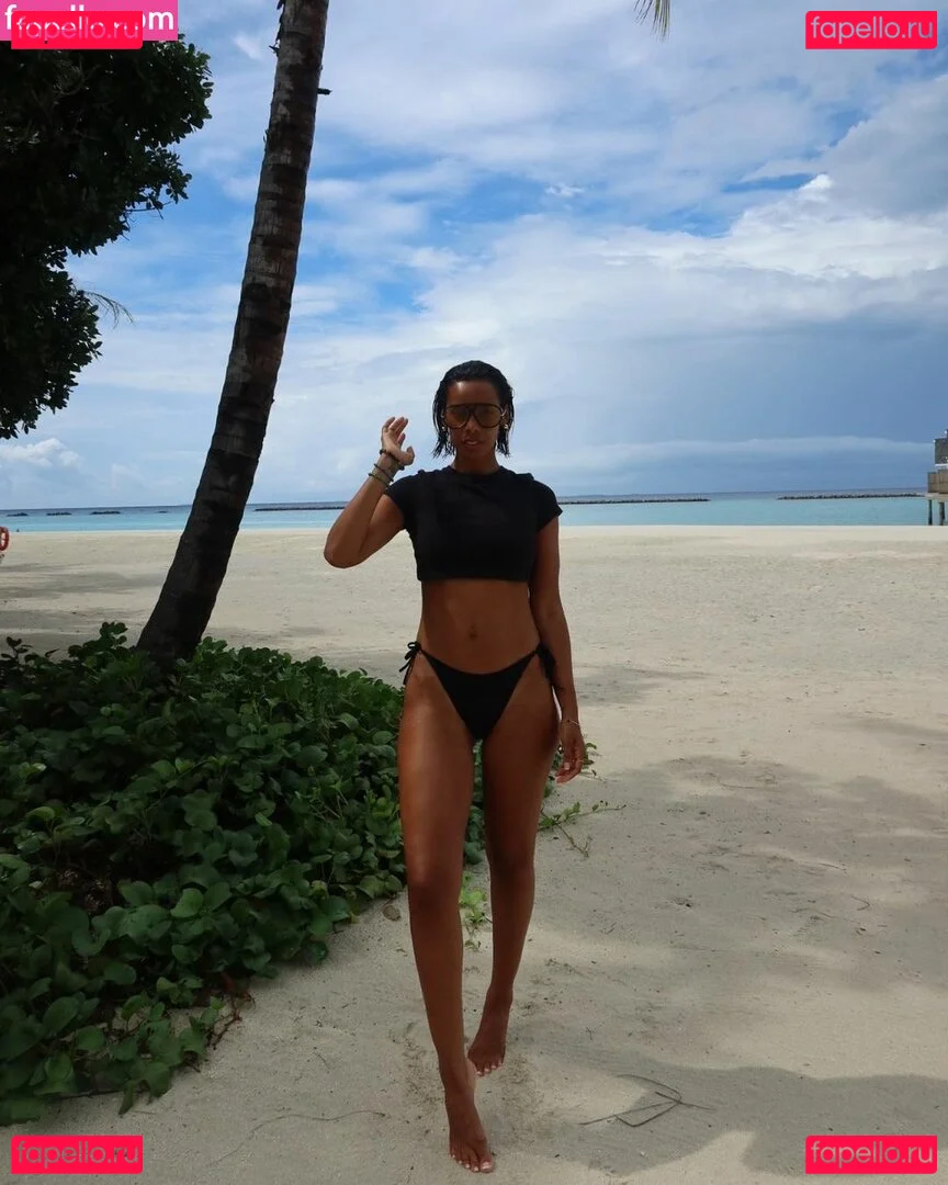 Rochelle Humes Onlyfans Photo Gallery 