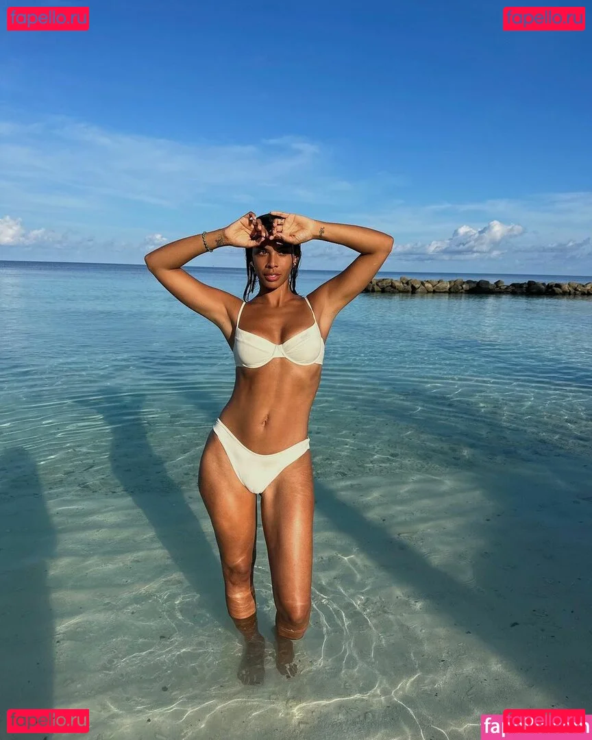 Rochelle Humes Onlyfans Photo Gallery 