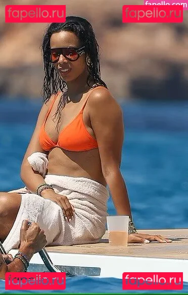 Rochelle Humes Onlyfans Photo Gallery 
