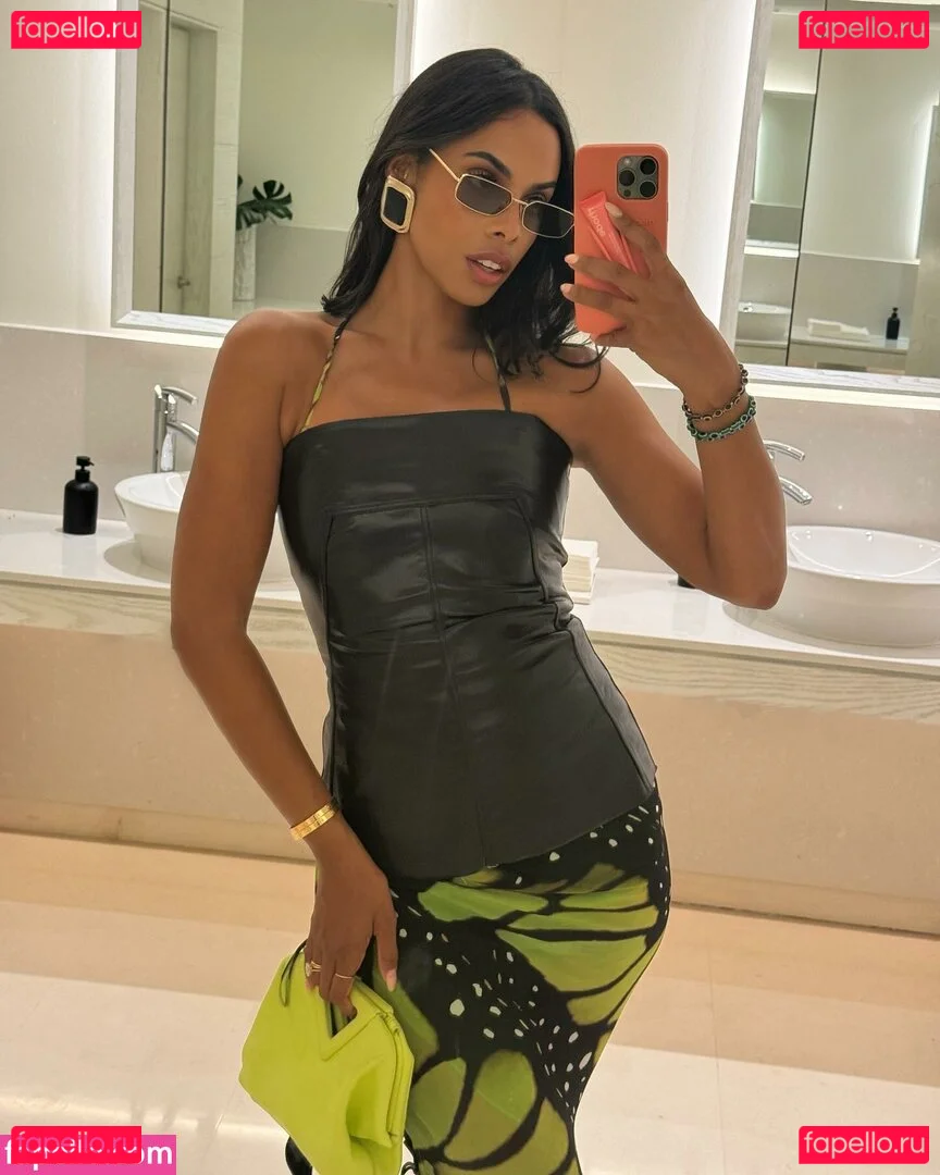 Rochelle Humes Onlyfans Photo Gallery 