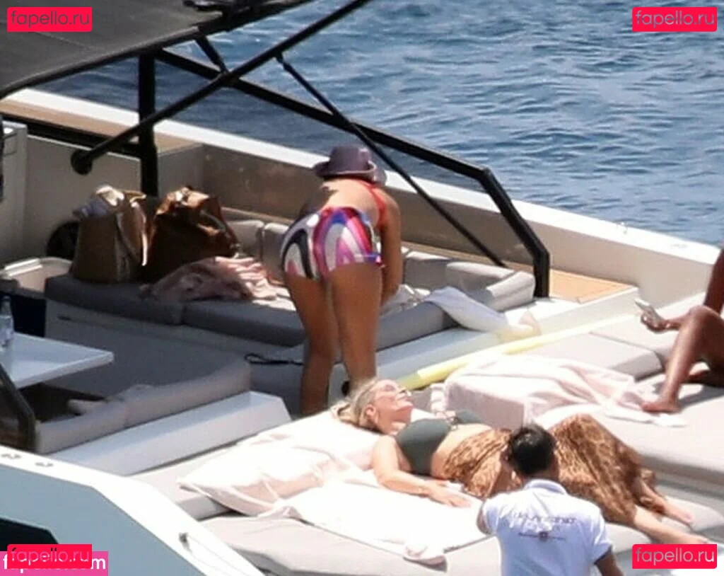 Rochelle Humes Onlyfans Photo Gallery 