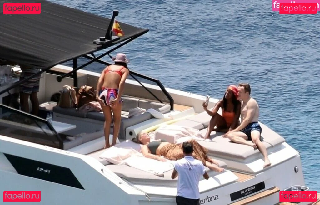 Rochelle Humes Onlyfans Photo Gallery 