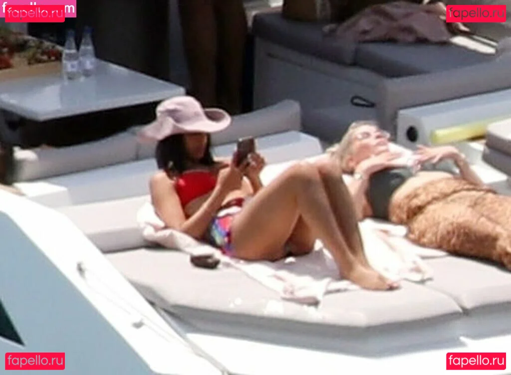 Rochelle Humes Onlyfans Photo Gallery 