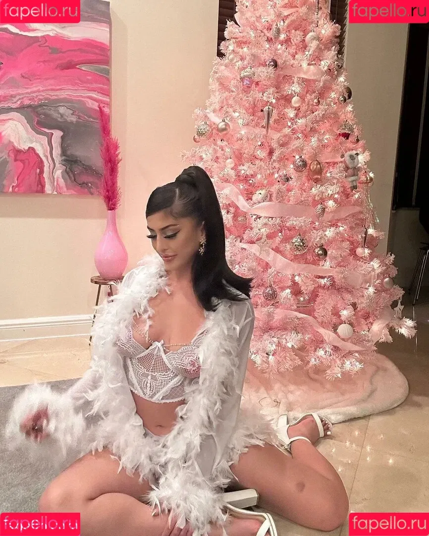 Sophia Leone Onlyfans Photo Gallery 