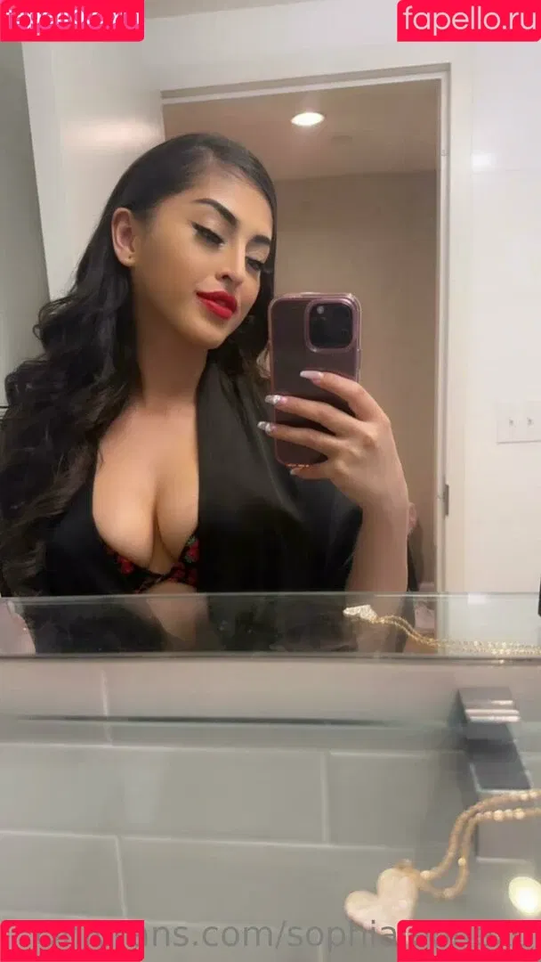 Sophia Leone Onlyfans Photo Gallery 