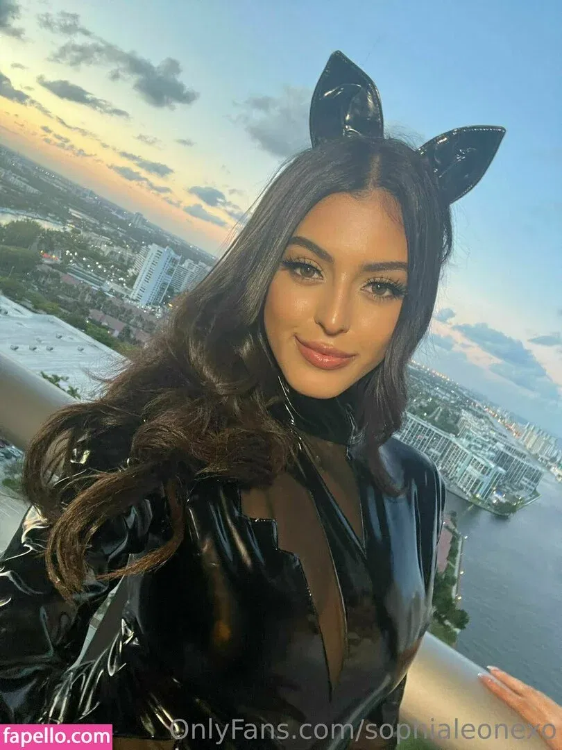 Sophia Leone Onlyfans Photo Gallery 
