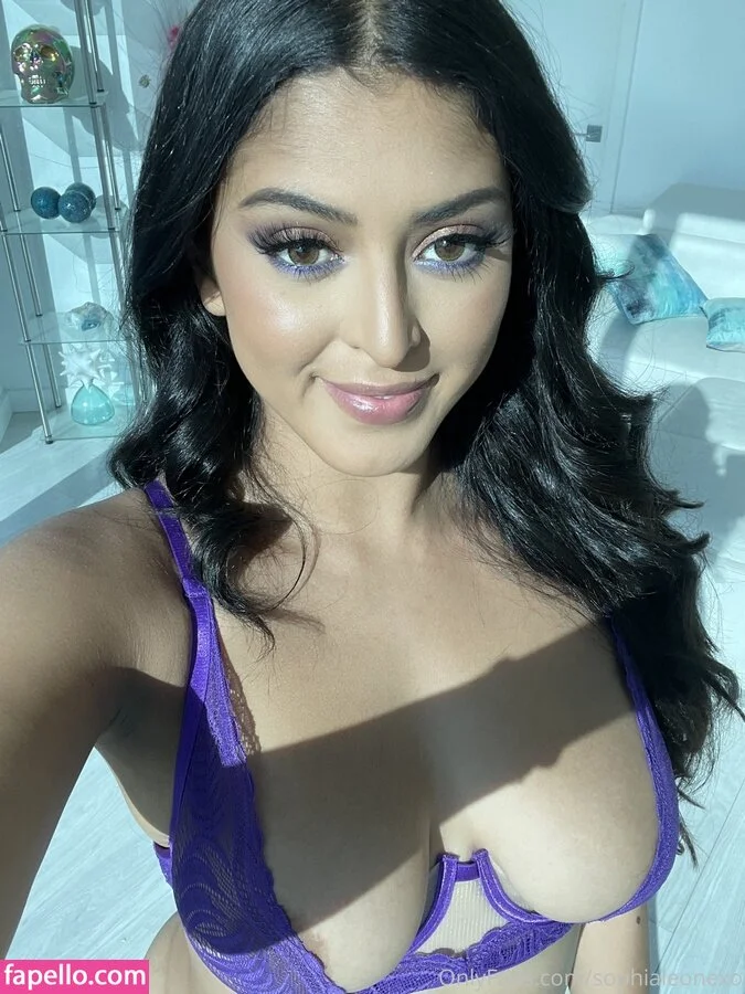 Sophia Leone Onlyfans Photo Gallery 