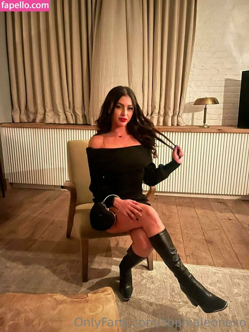 Sophia Leone Onlyfans Photo Gallery 