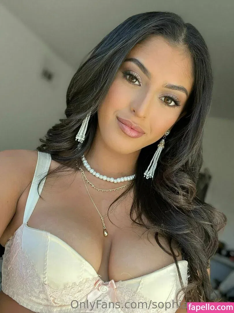 Sophia Leone Onlyfans Photo Gallery 