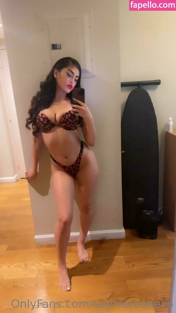 Sophia Leone Onlyfans Photo Gallery 