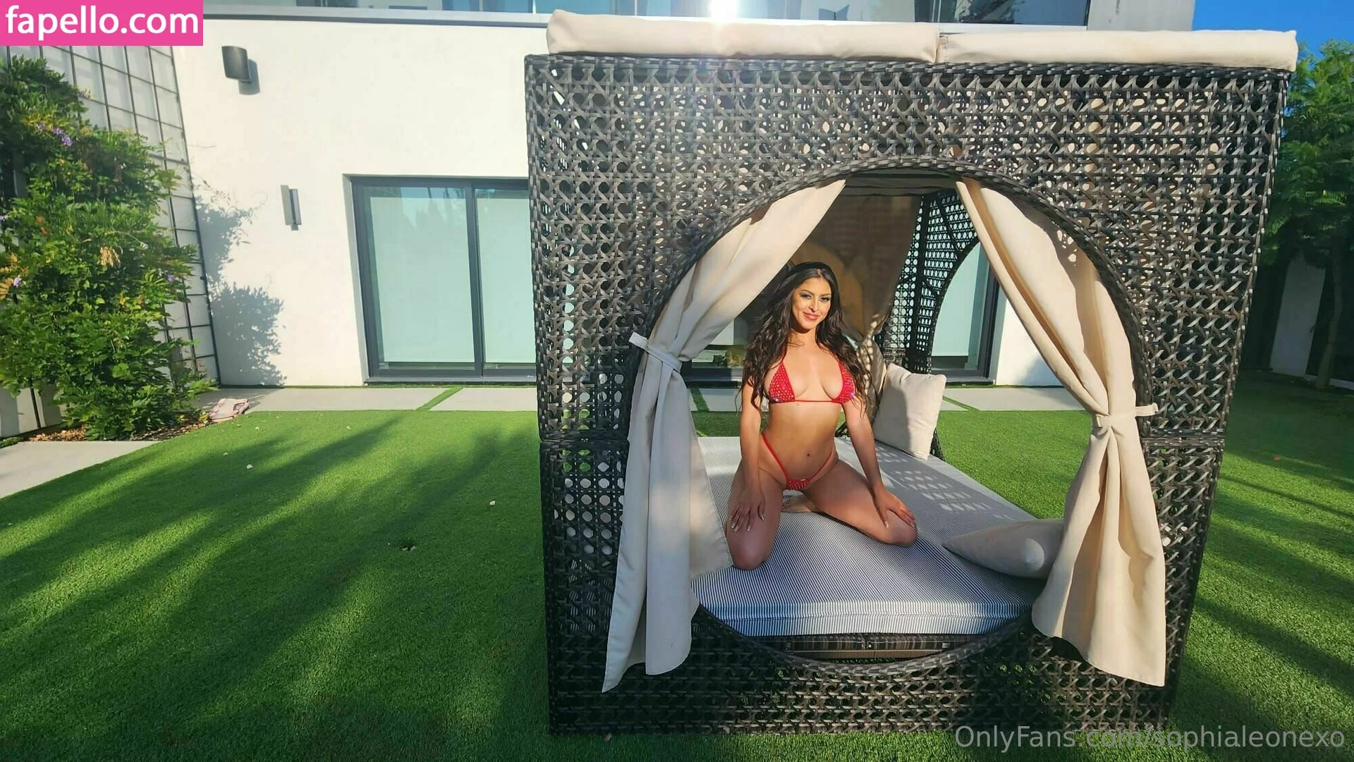 Sophia Leone Onlyfans Photo Gallery 