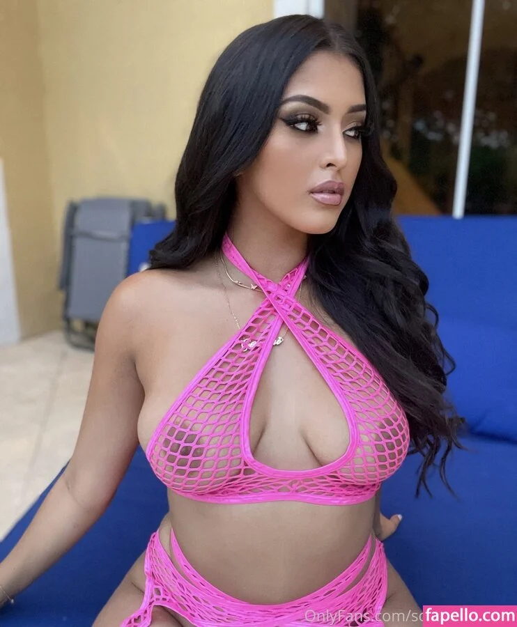 Sophia Leone Onlyfans Photo Gallery 