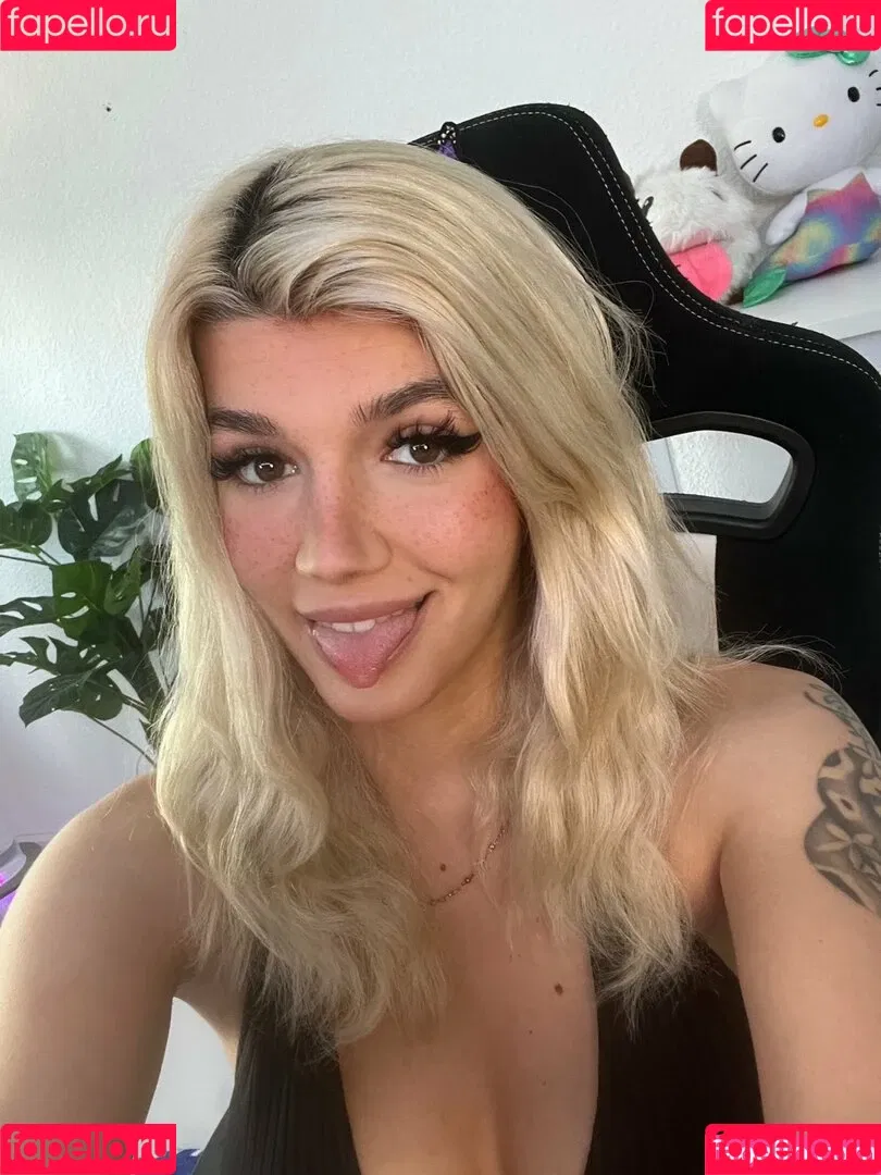 Kunshikitty Onlyfans Photo Gallery 