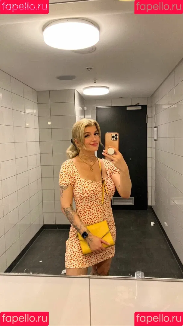 Kunshikitty Onlyfans Photo Gallery 