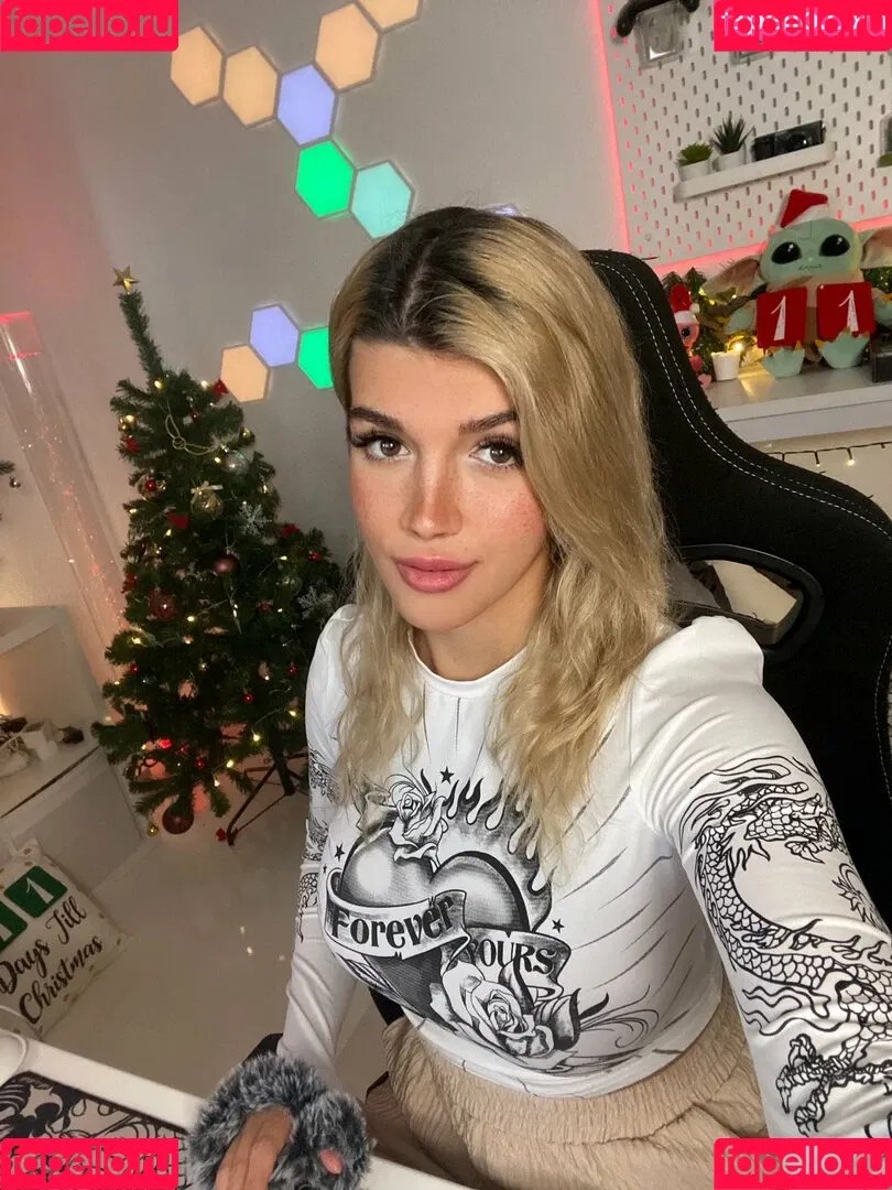 Kunshikitty Onlyfans Photo Gallery 