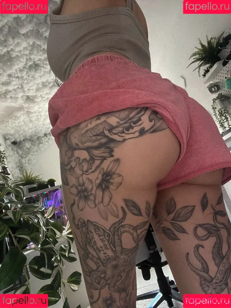 Kunshikitty Onlyfans Photo Gallery 
