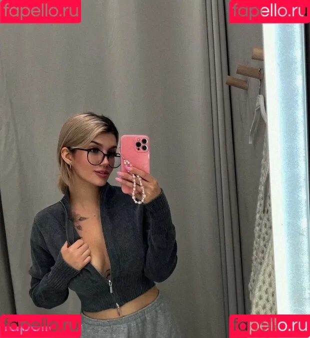 Kunshikitty Onlyfans Photo Gallery 