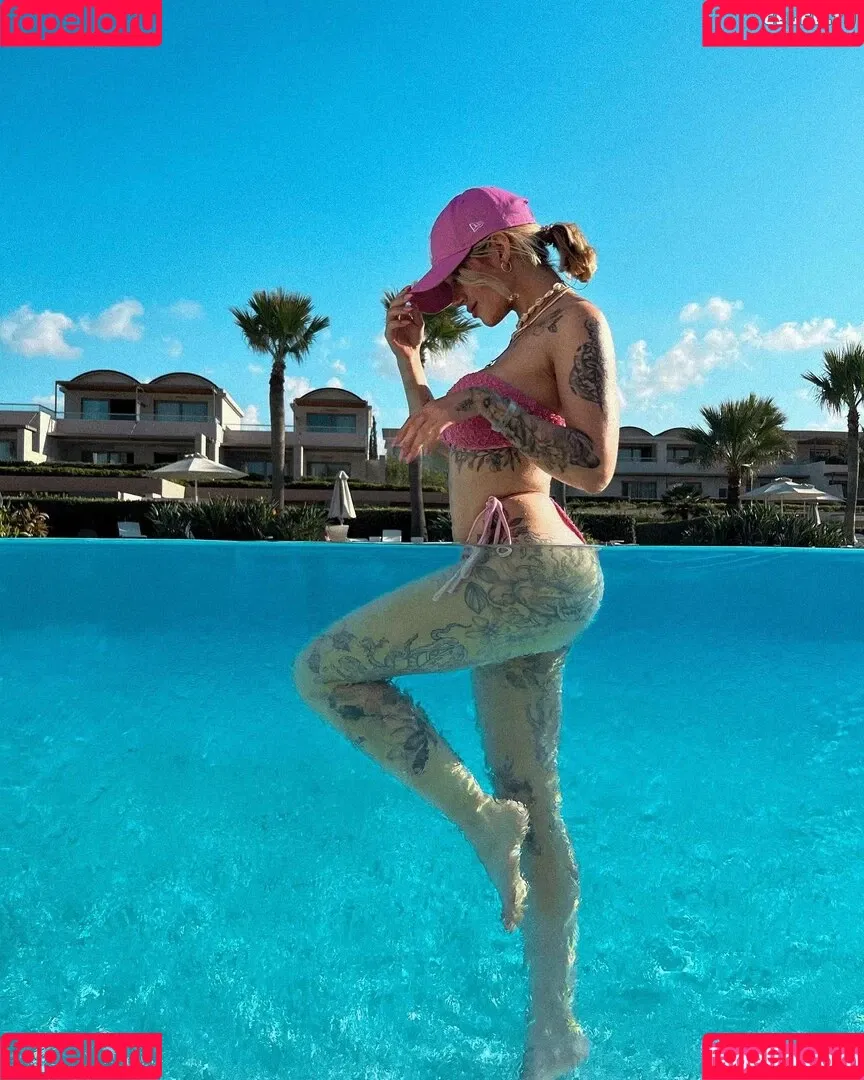 Kunshikitty Onlyfans Photo Gallery 