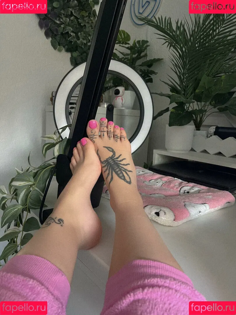 Kunshikitty Onlyfans Photo Gallery 