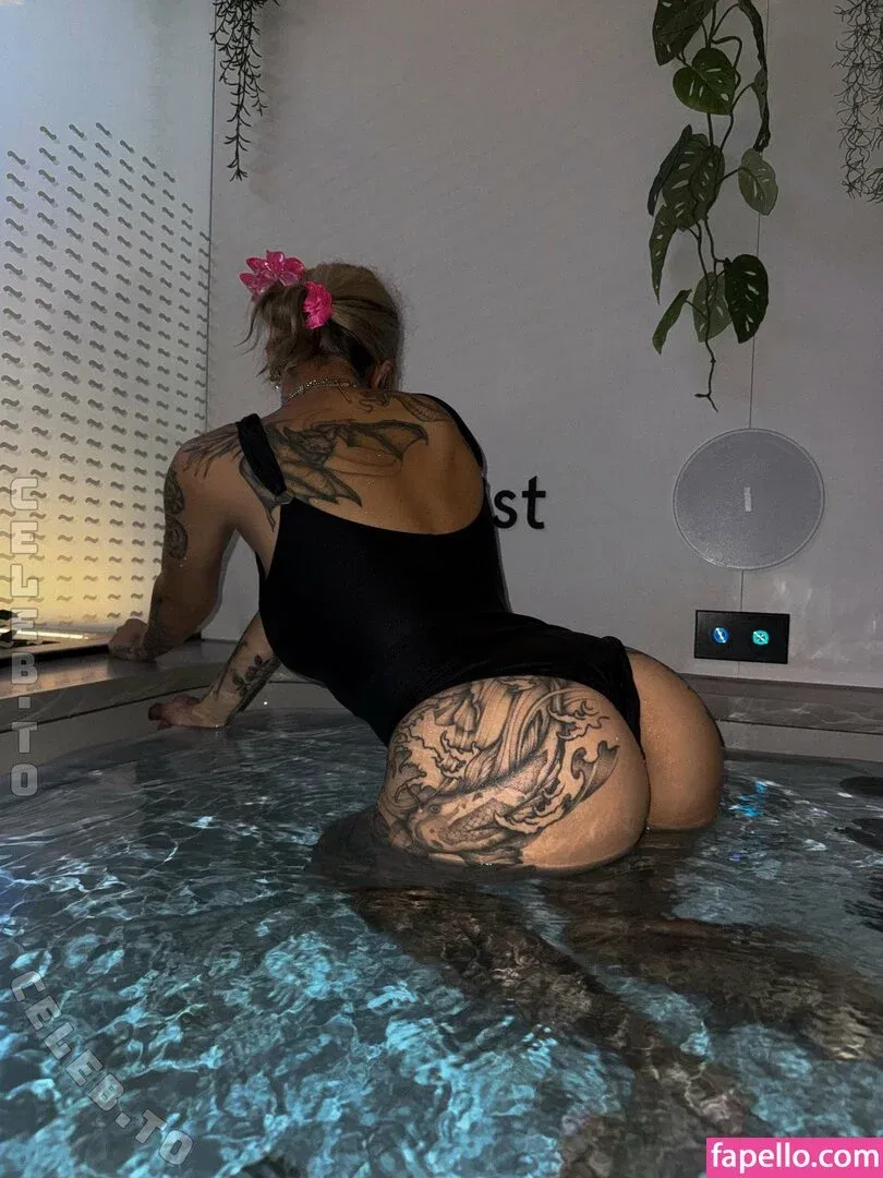 Kunshikitty Onlyfans Photo Gallery 