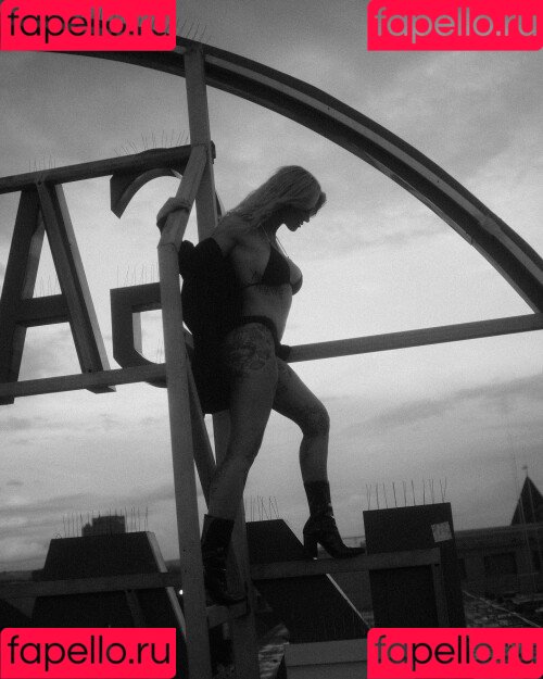 Kunshikitty Onlyfans Photo Gallery 