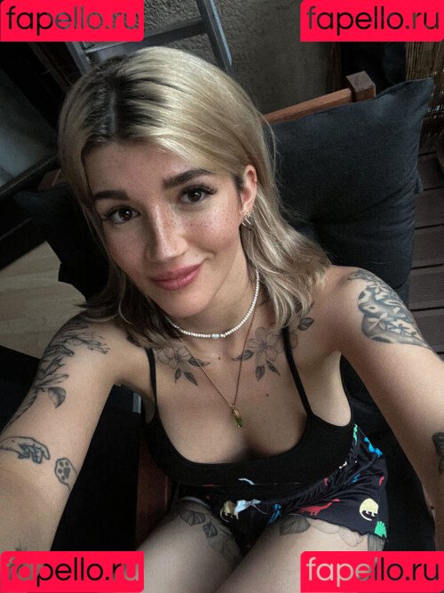 Kunshikitty Onlyfans Photo Gallery 