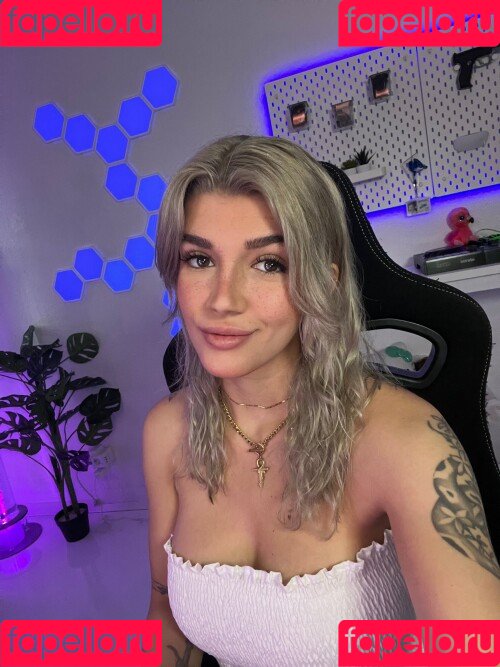 Kunshikitty Onlyfans Photo Gallery 