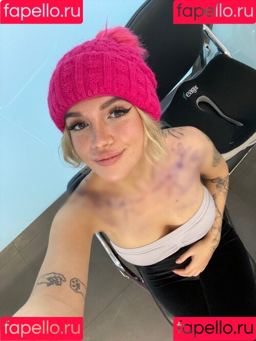 Kunshikitty Onlyfans Photo Gallery 