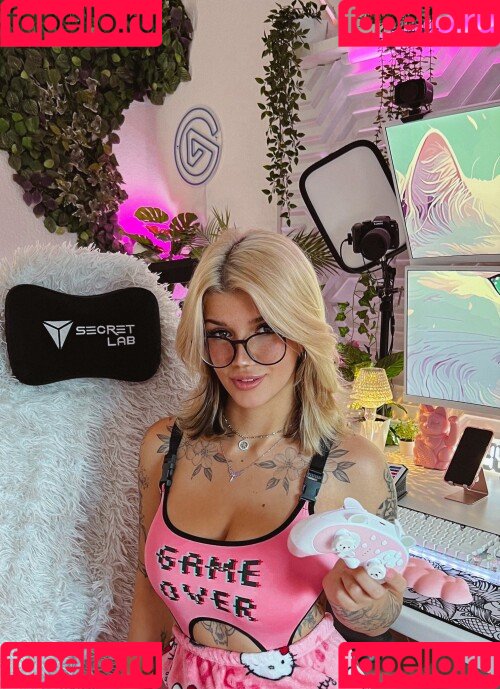 Kunshikitty Onlyfans Photo Gallery 