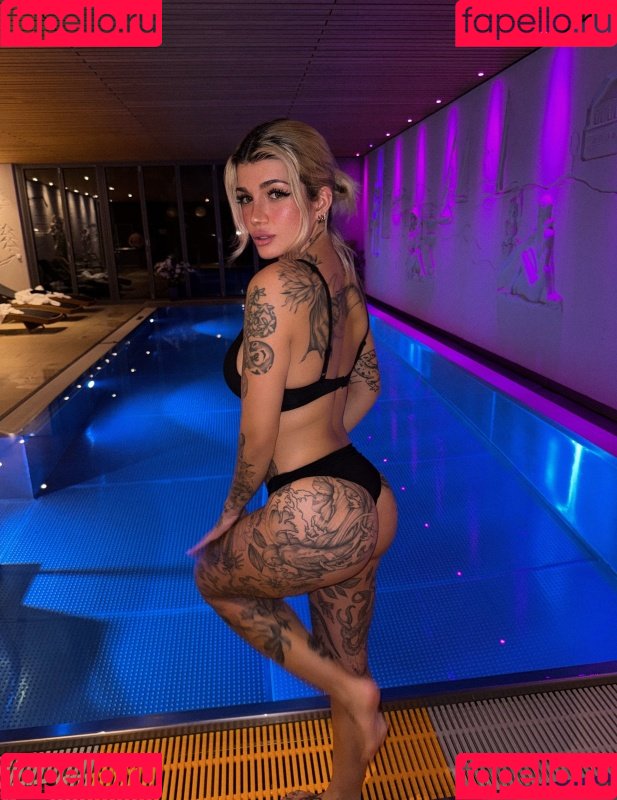 Kunshikitty Onlyfans Photo Gallery 