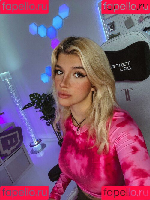 Kunshikitty Onlyfans Photo Gallery 