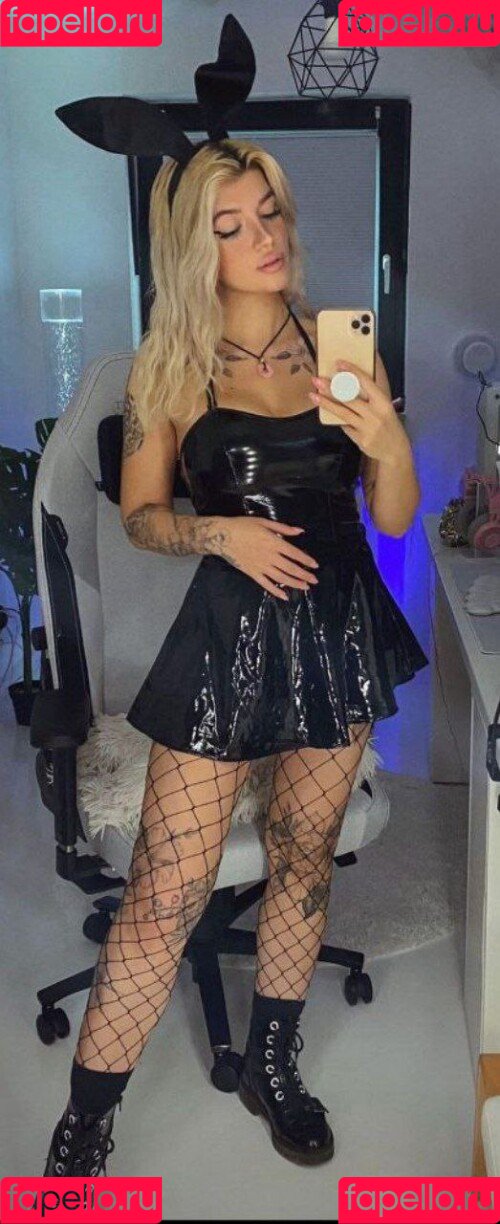 Kunshikitty Onlyfans Photo Gallery 