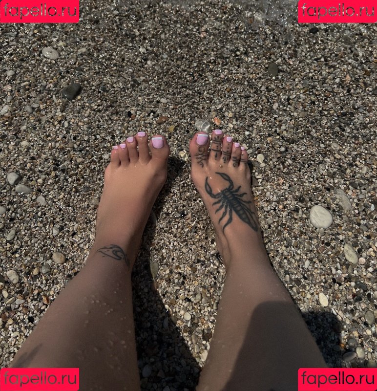 Kunshikitty Onlyfans Photo Gallery 