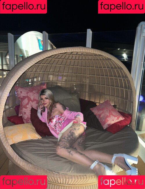 Kunshikitty Onlyfans Photo Gallery 