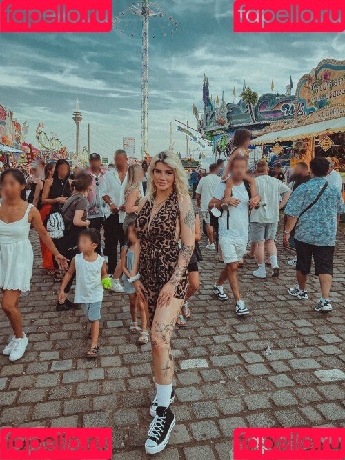 Kunshikitty Onlyfans Photo Gallery 