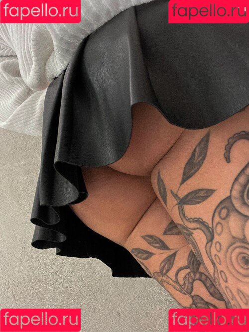 Kunshikitty Onlyfans Photo Gallery 