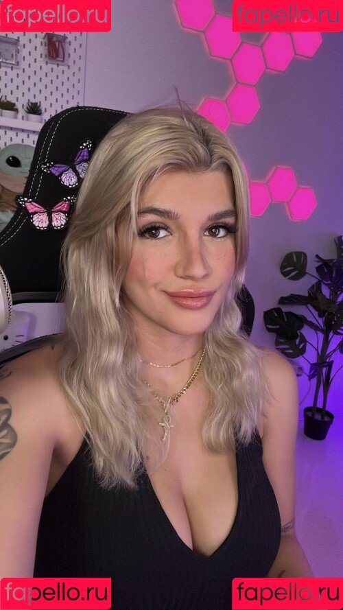 Kunshikitty Onlyfans Photo Gallery 