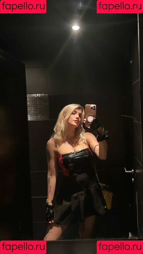 Kunshikitty Onlyfans Photo Gallery 