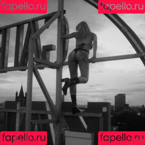 Kunshikitty Onlyfans Photo Gallery 