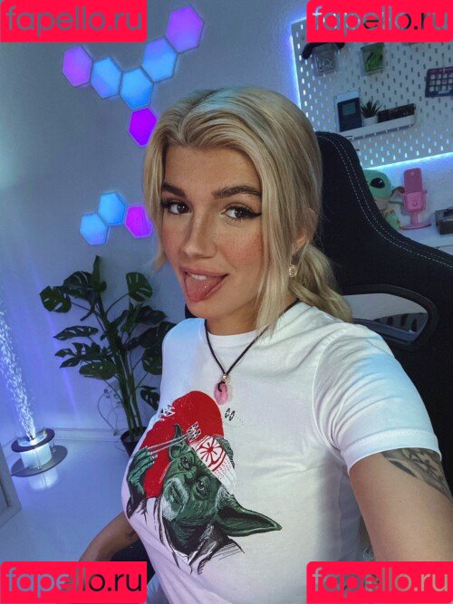 Kunshikitty Onlyfans Photo Gallery 