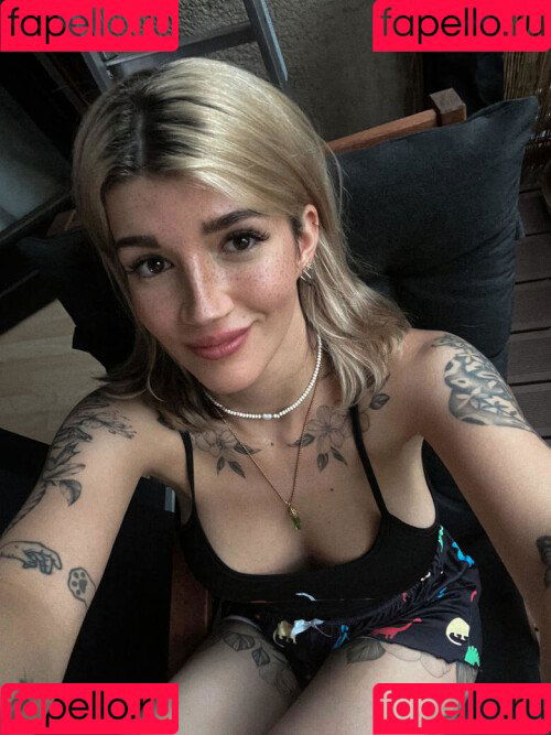 Kunshikitty Onlyfans Photo Gallery 