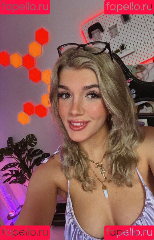 Kunshikitty Onlyfans Photo Gallery 