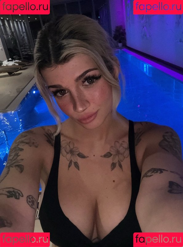 Kunshikitty Onlyfans Photo Gallery 