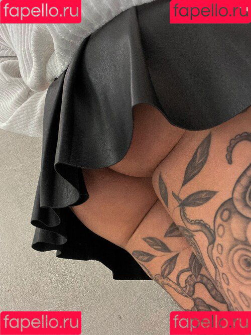 Kunshikitty Onlyfans Photo Gallery 