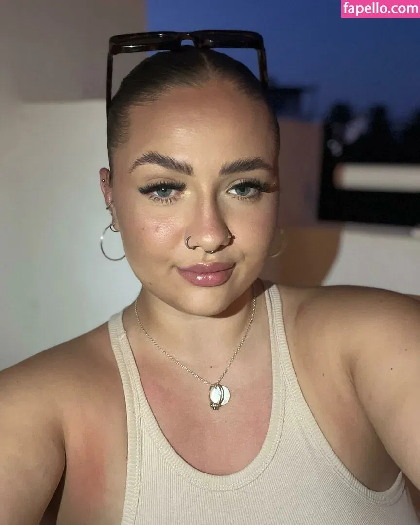 chelsea-leigh Onlyfans Photo Gallery 