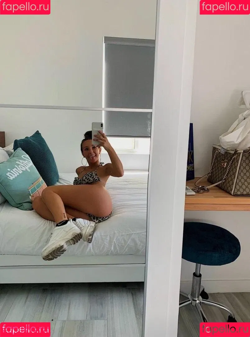 Taylor Alesia Onlyfans Photo Gallery 