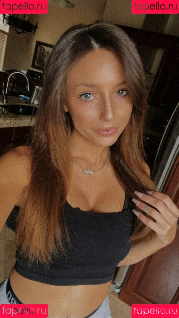 Taylor Alesia Onlyfans Photo Gallery 
